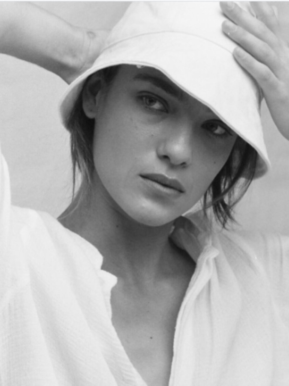 Mikoh Jalama Bucket Hat in Bone |  NWT